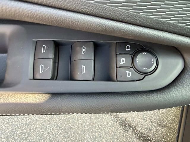 2025 Chevrolet Blazer EV LT - Photo 19