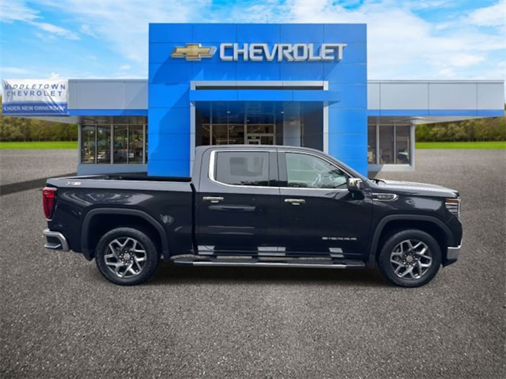 Used 2022 GMC Sierra 1500 SLT Truck