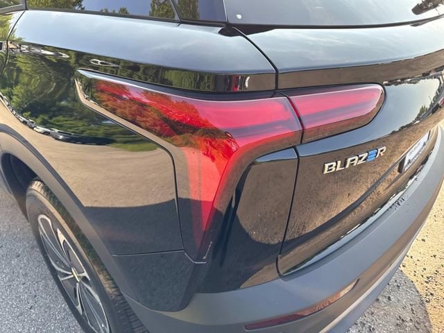 2025 Chevrolet Blazer EV LT - Photo 11
