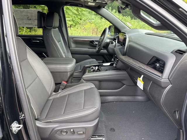 2025 Chevrolet Suburban Premier - Photo 27