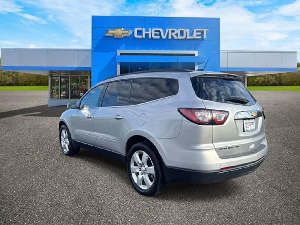 Used 2017 Chevrolet Traverse LT SUV