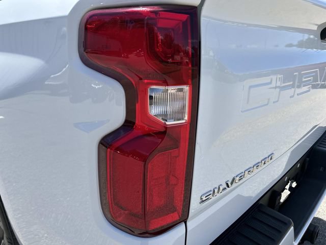 2023 Chevrolet Silverado 1500 RST - Photo 7