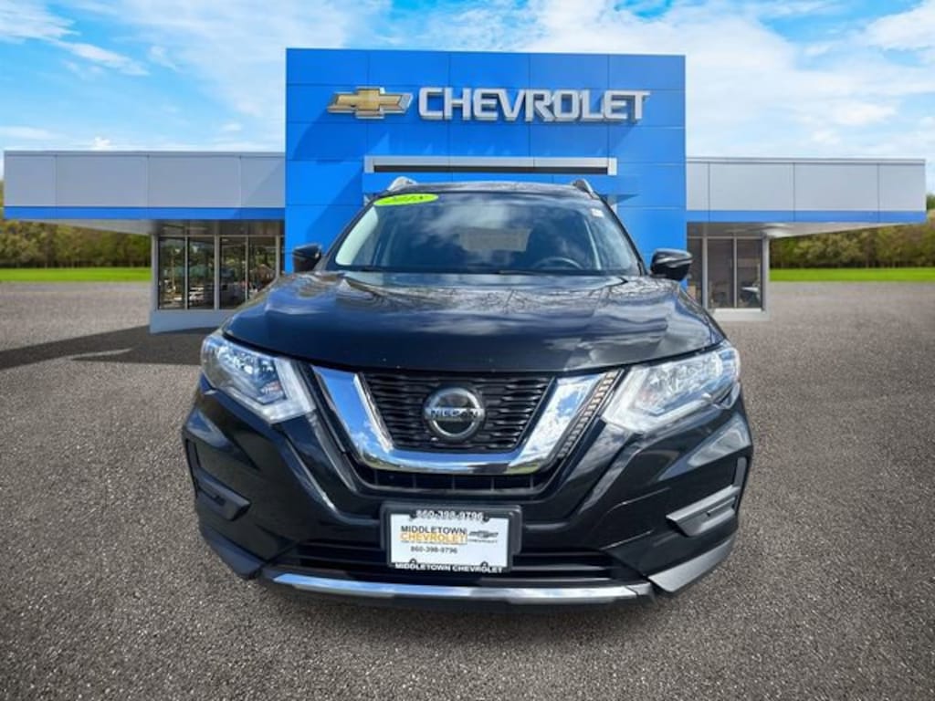 Used 2018 Nissan Rogue SV
