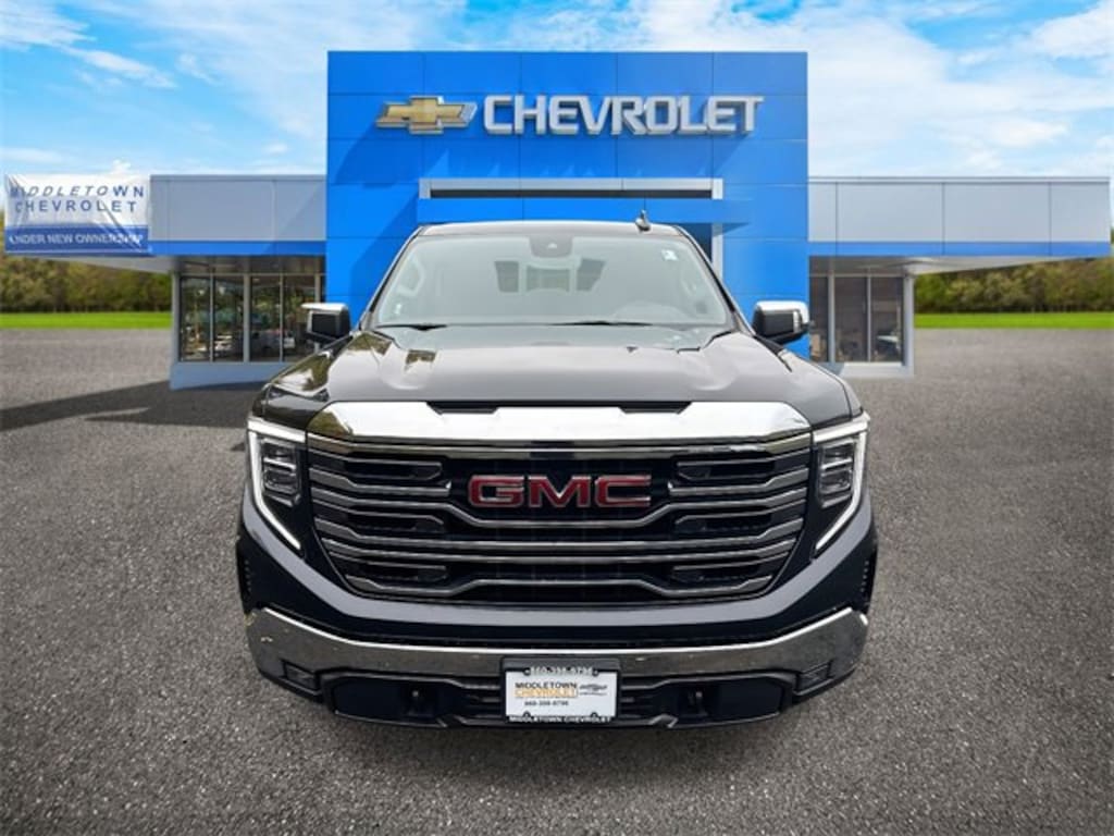 Used 2022 GMC Sierra 1500 SLT Truck