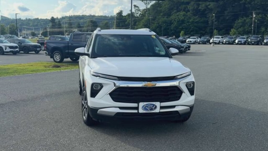 Used 2025 Chevrolet Trailblazer LT SUV