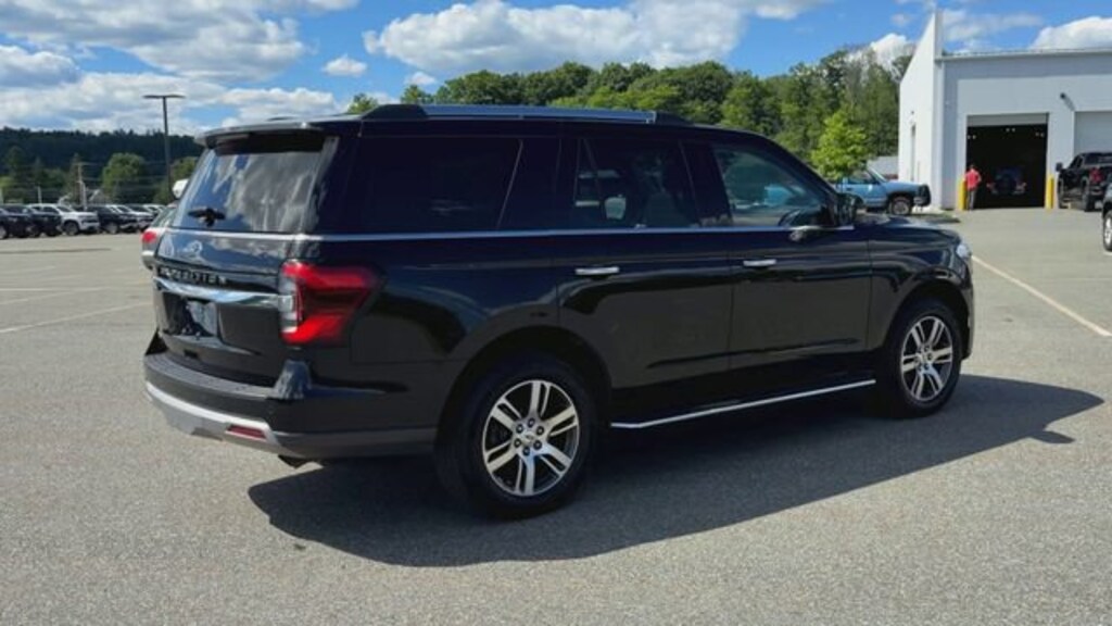 Used 2023 Ford Expedition Limited