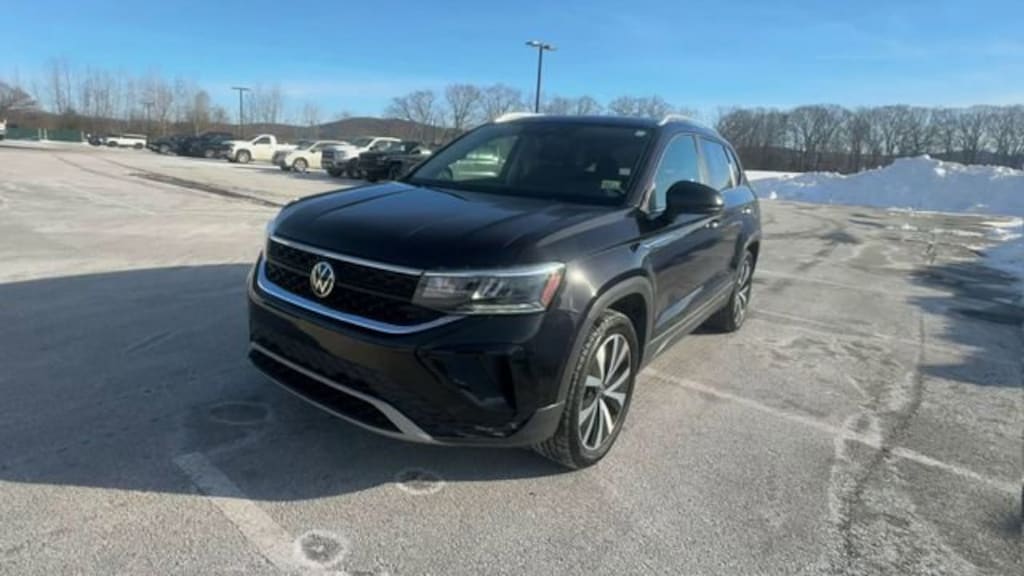 Used 2022 Volkswagen Taos 1.5T SE SUV