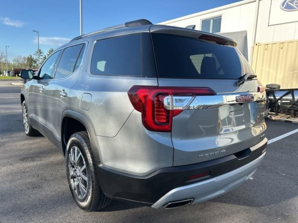 Used 2023 GMC Acadia SLE SUV
