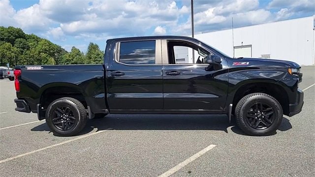 Used 2021 Chevrolet Silverado 1500 LT Trail Boss with VIN 3GCPYFED4MG281386 for sale in White River Junction, VT