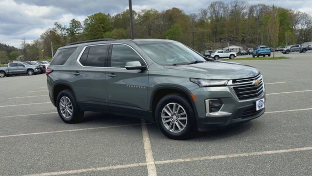 Used 2023 Chevrolet Traverse LT Leather SUV