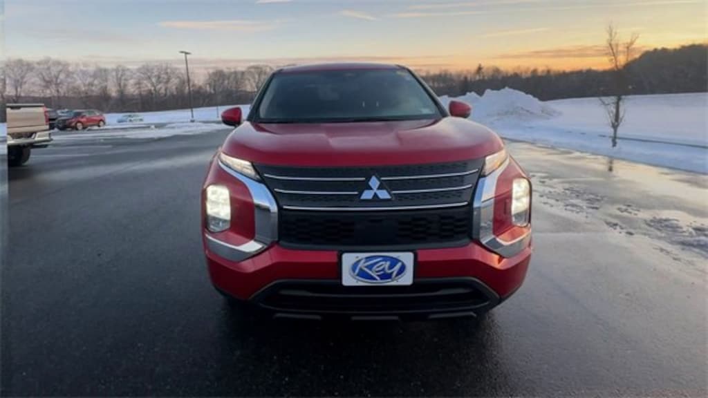 Used 2022 Mitsubishi Outlander ES