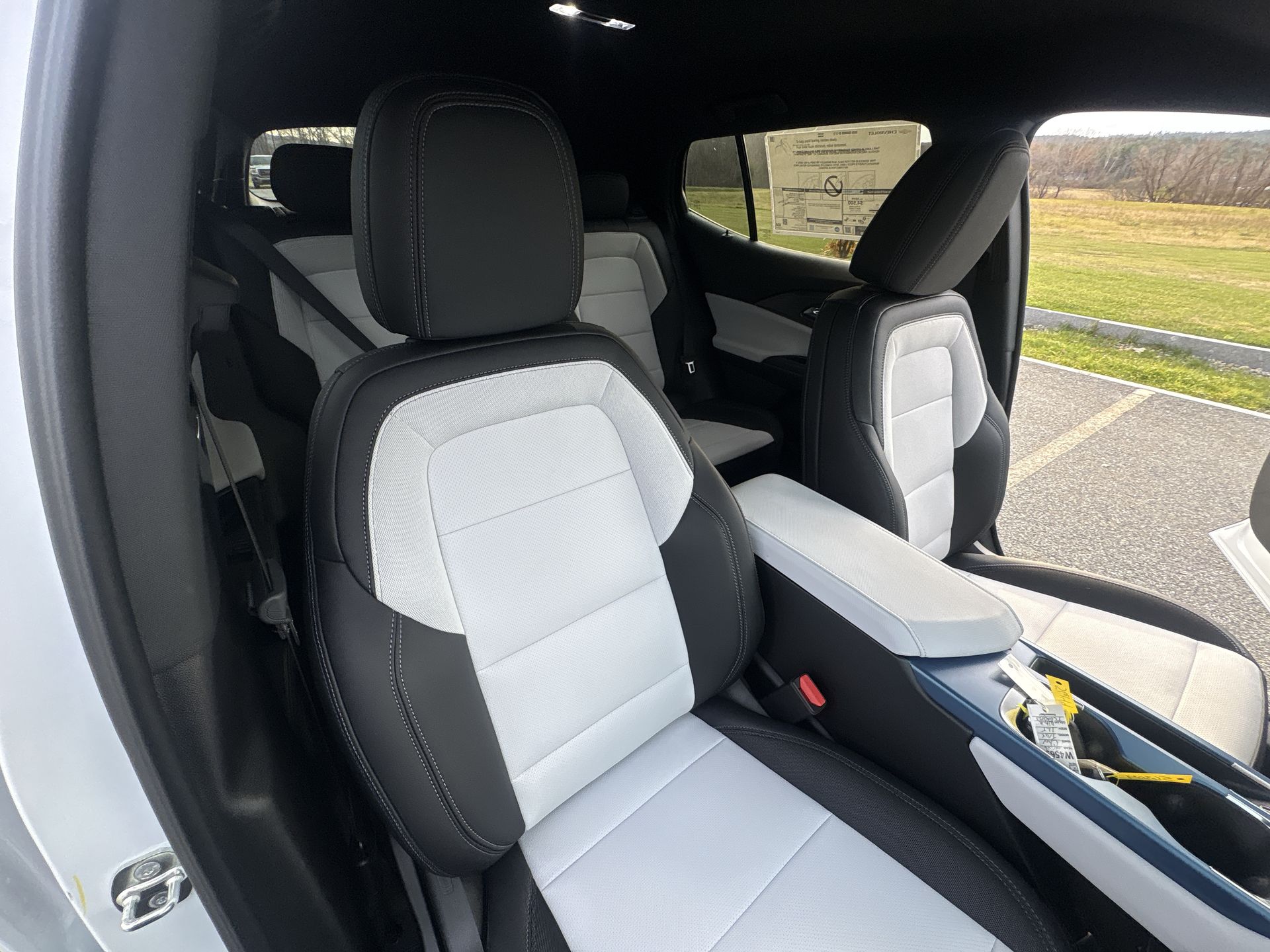 2026 Chevrolet Equinox EV 2LT - Photo 89