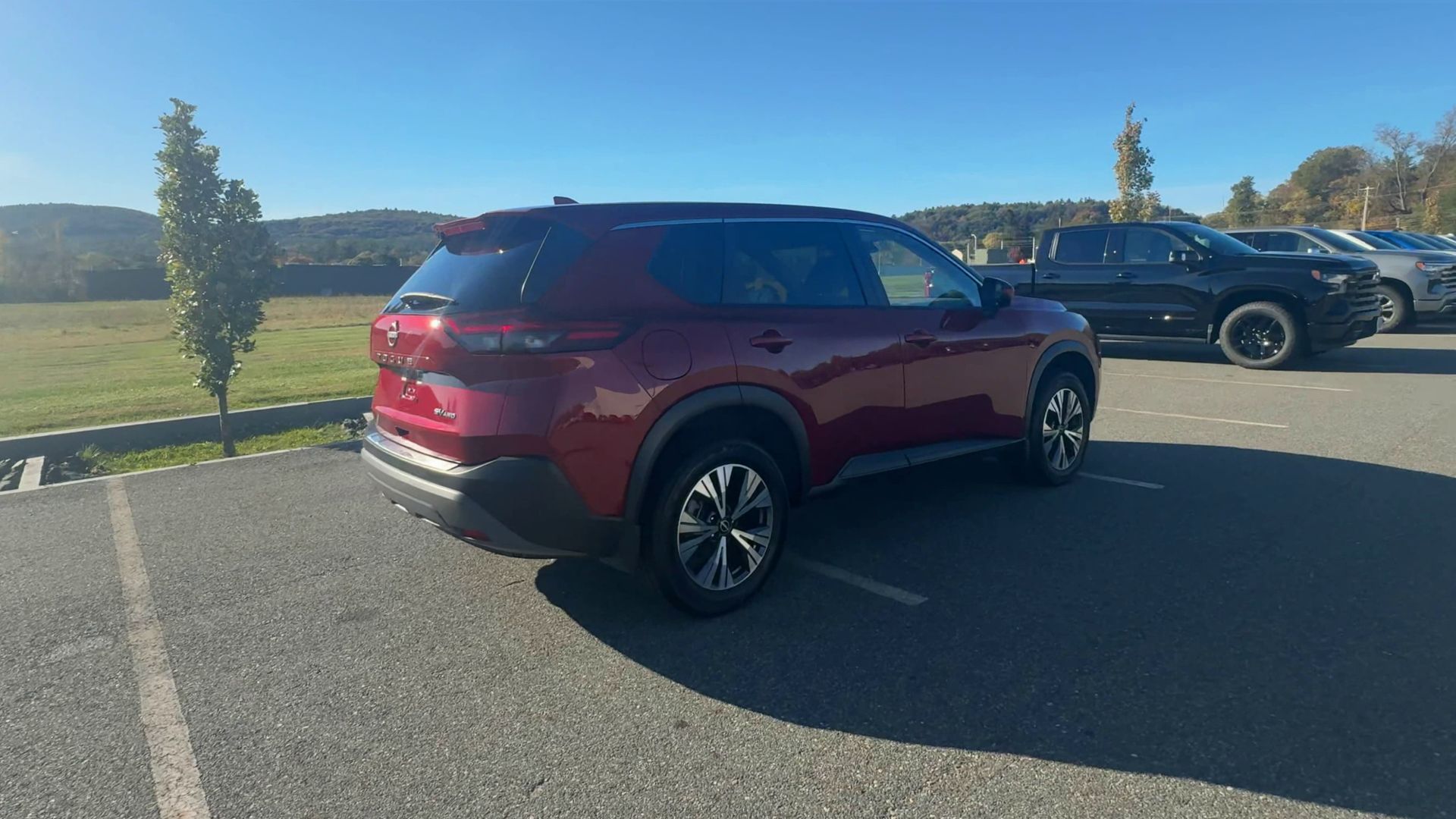 2023 Nissan Rogue SV AWD photo 3