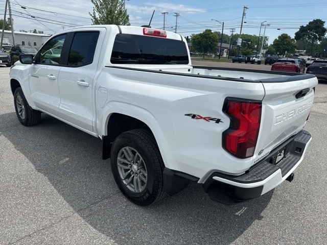 2024 Chevrolet Colorado LT photo 4