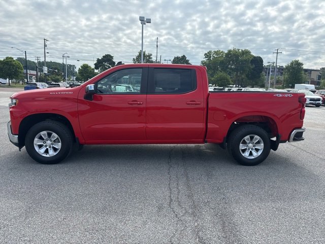 2022 Chevrolet Silverado 1500 LT photo 3