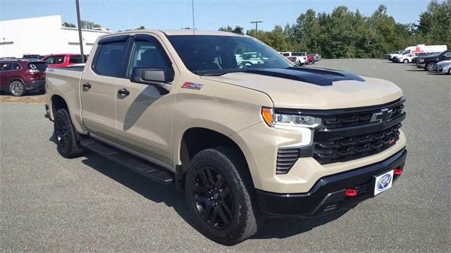 Used 2022 Chevrolet Silverado 1500 LT Trail Boss with VIN 3GCUDFED0NG673295 for sale in White River Junction, VT