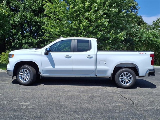 2026 Chevrolet Silverado 1500 LT photo 2