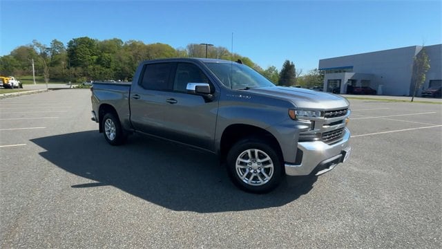 Used 2021 Chevrolet Silverado 1500 LT with VIN 3GCPYJEK1MG345353 for sale in White River Junction, VT