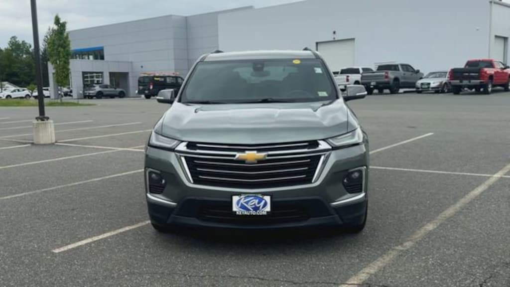 Used 2023 Chevrolet Traverse LT Cloth SUV