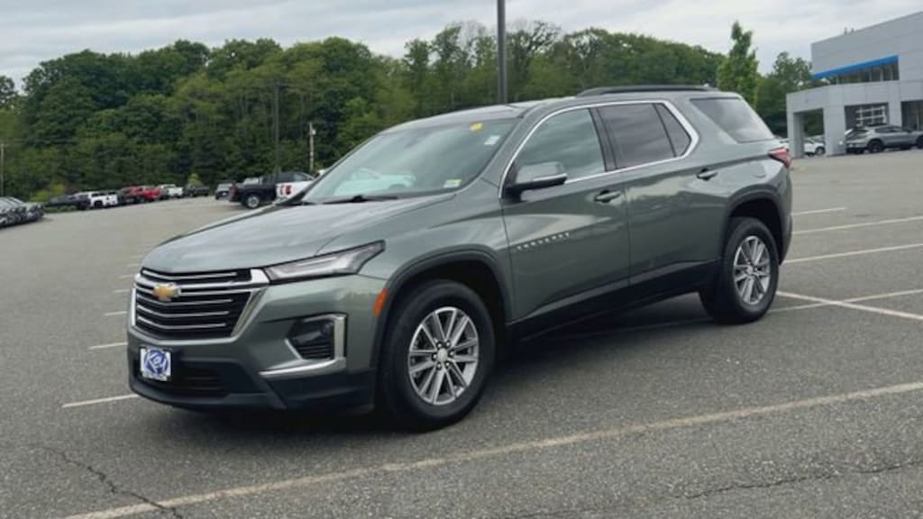 Used 2023 Chevrolet Traverse LT Cloth SUV
