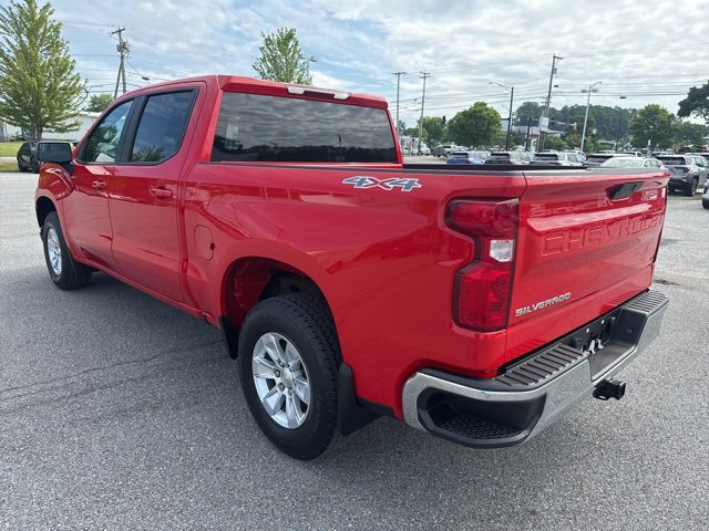 2022 Chevrolet Silverado 1500 LT photo 4