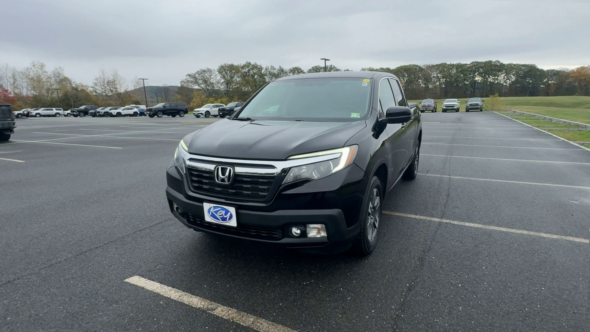 2017 Honda Ridgeline RTL-T photo 4