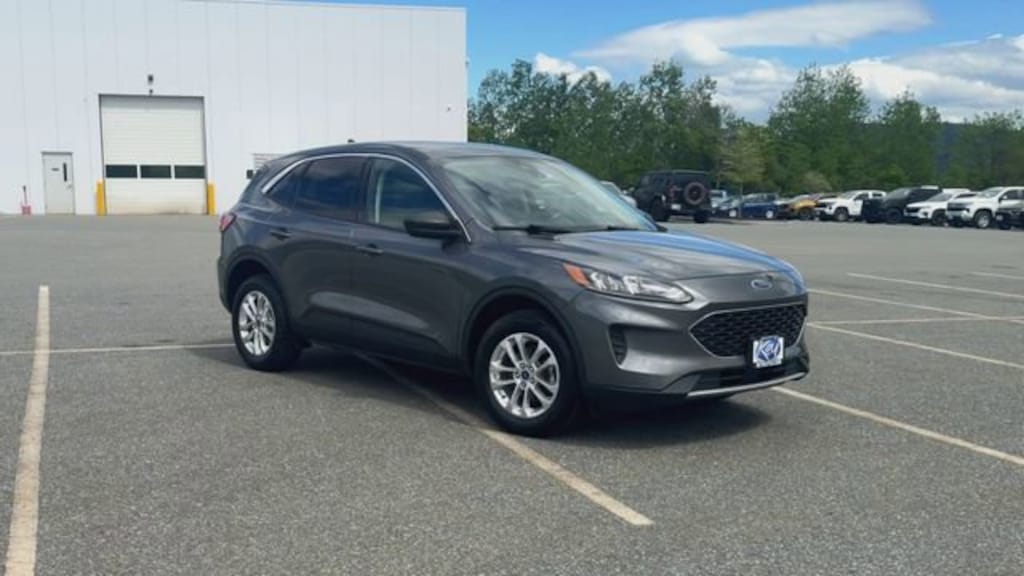 Used 2022 Ford Escape SE