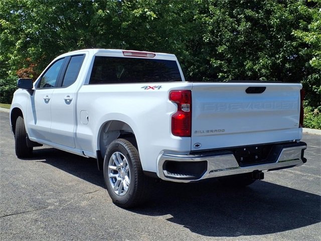2026 Chevrolet Silverado 1500 LT photo 3