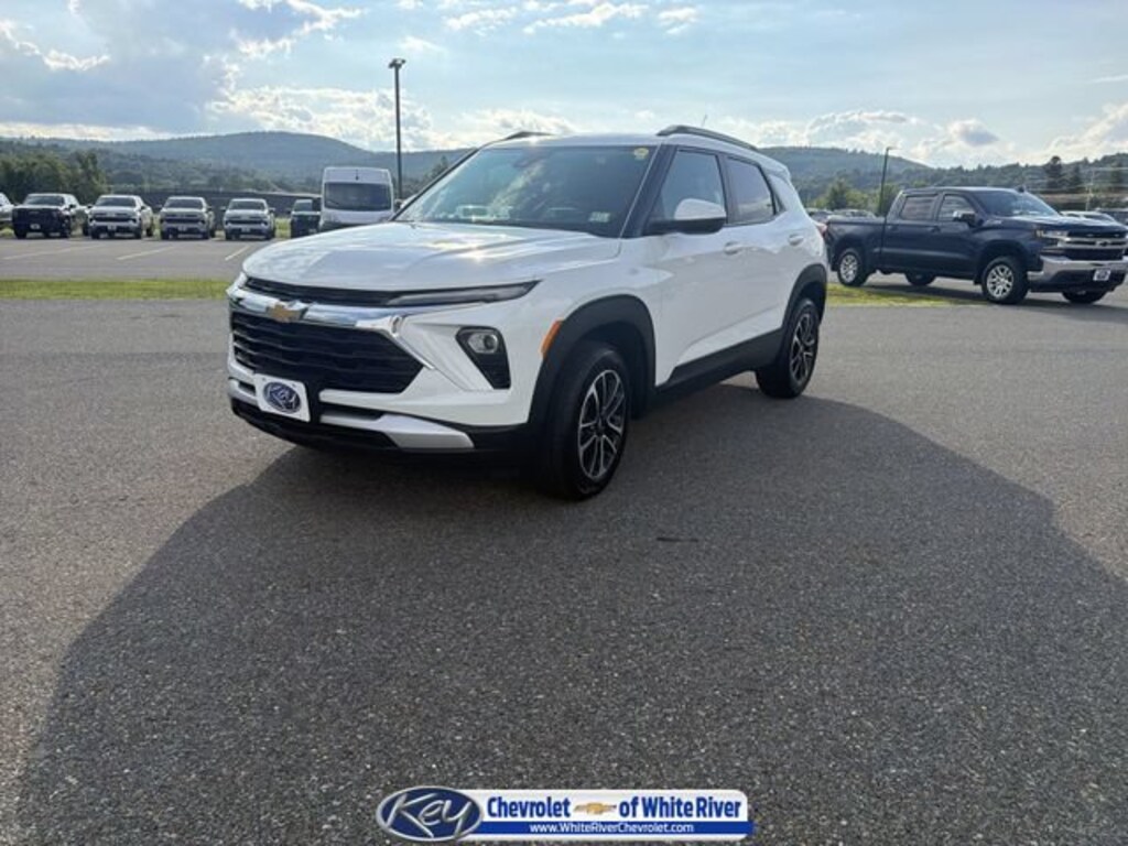 Used 2025 Chevrolet Trailblazer LT SUV