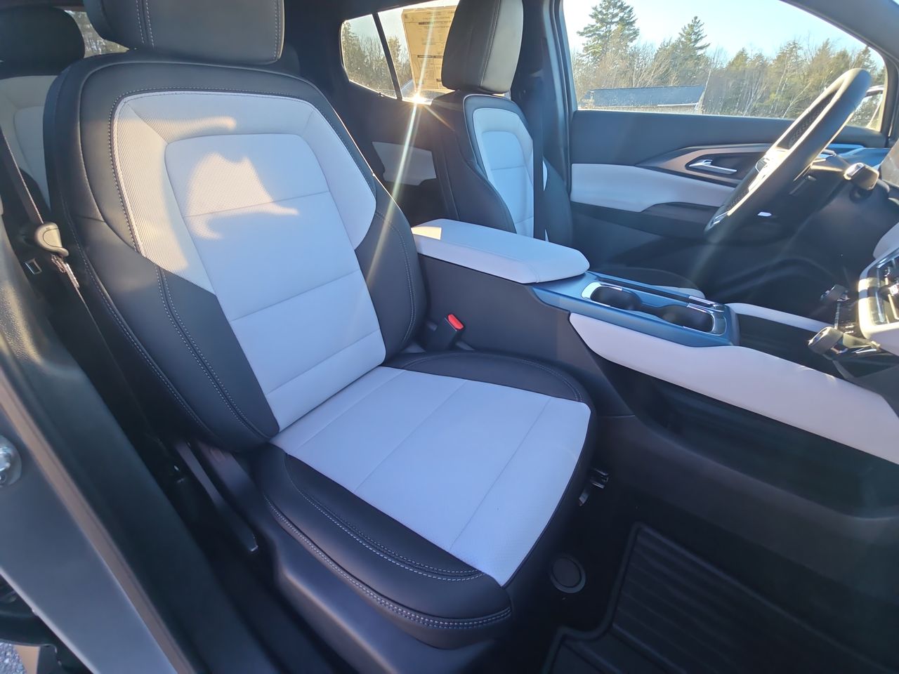 2026 Chevrolet Equinox EV 2LT - Photo 90