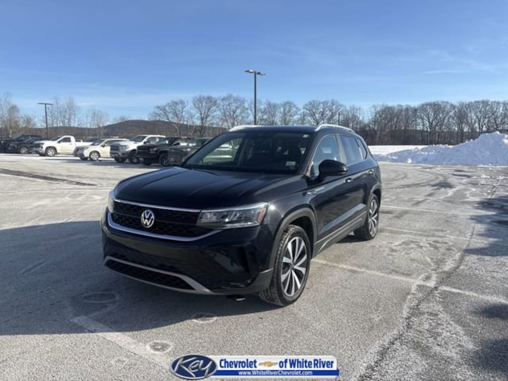 Used 2022 Volkswagen Taos 1.5T SE SUV