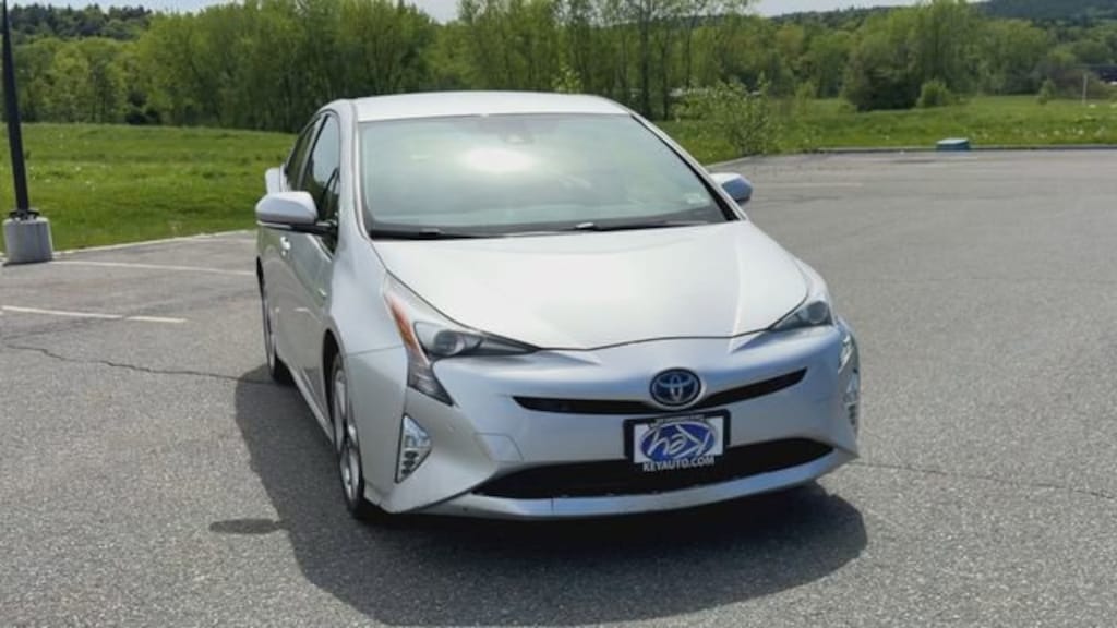 Used 2017 Toyota Prius Three Touring Sedan