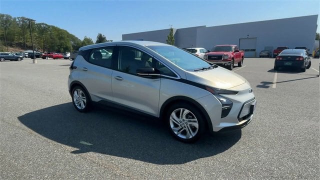 Used 2023 Chevrolet Bolt EV LT with VIN 1G1FW6S09P4195035 for sale in Hartford, VT