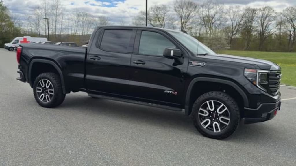 Used 2022 GMC Sierra 1500 AT4 Truck