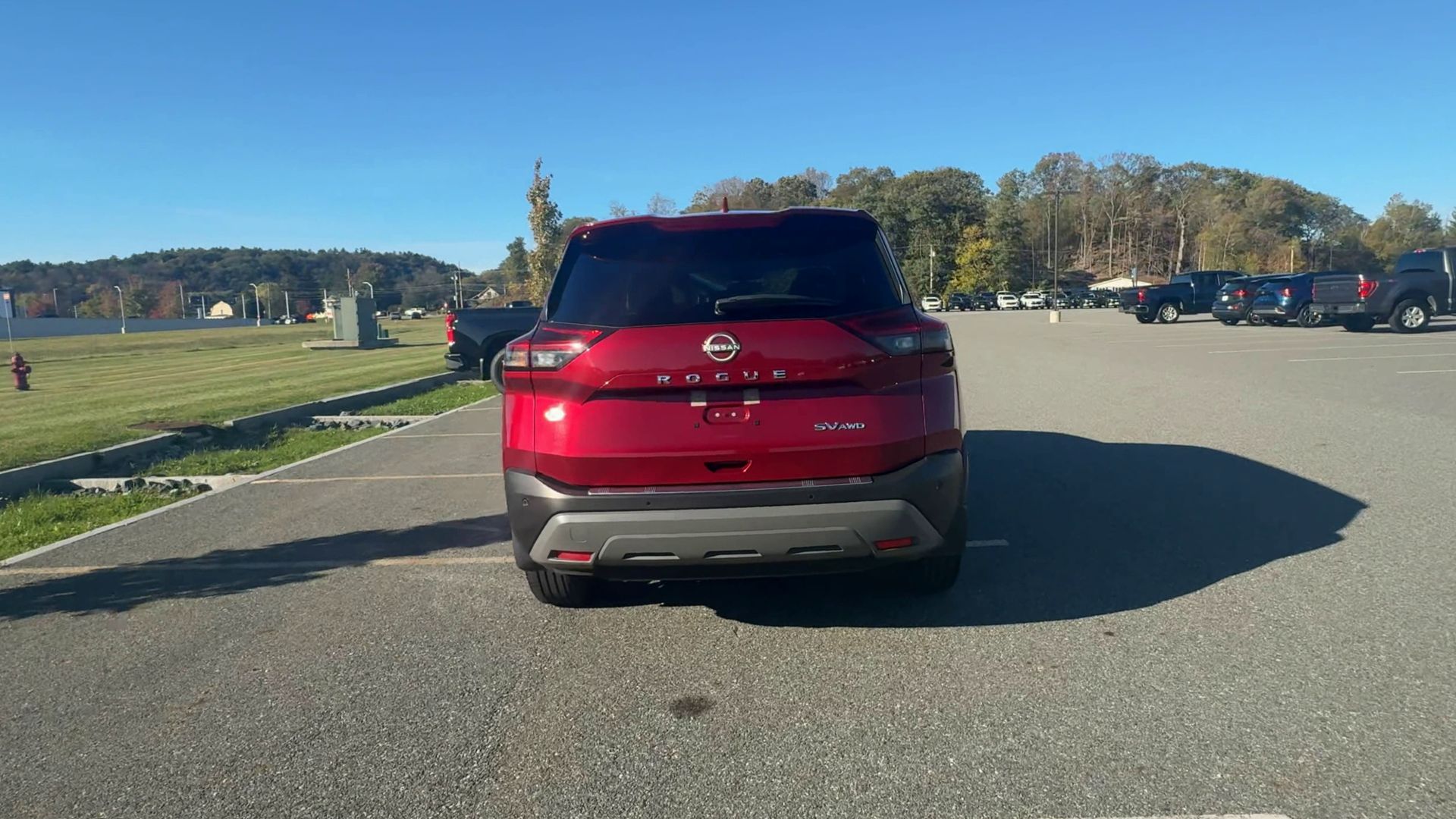 2023 Nissan Rogue SV AWD photo 2