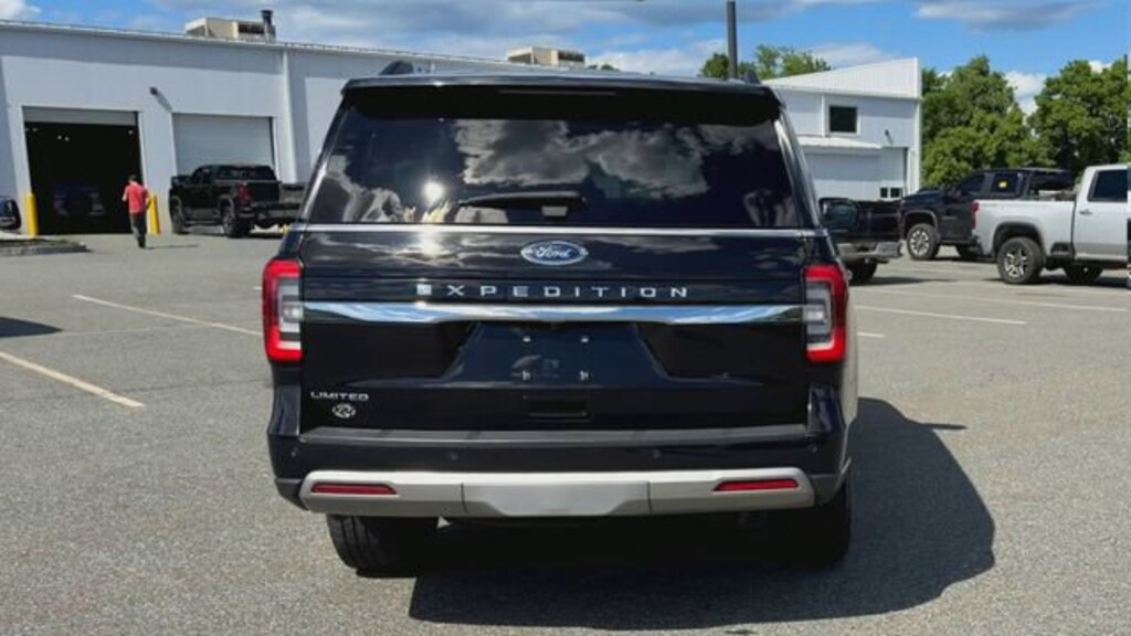 Used 2023 Ford Expedition Limited