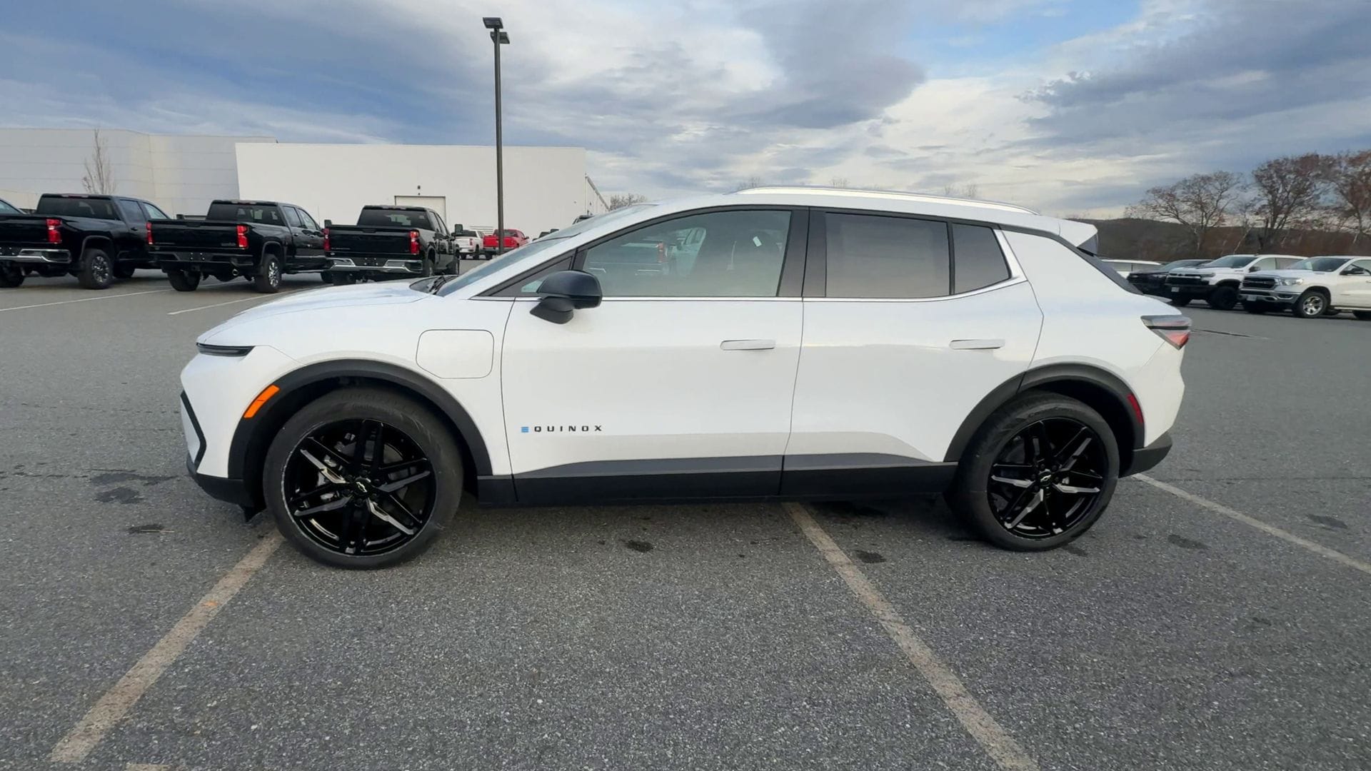 2026 Chevrolet Equinox EV 2LT - Photo 65