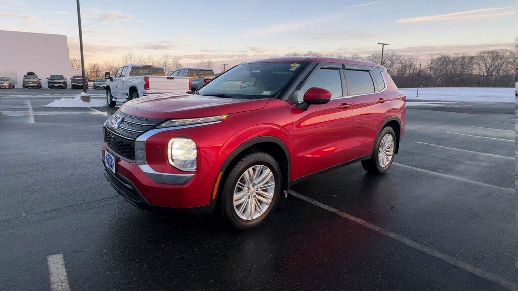 Used 2022 Mitsubishi Outlander ES
