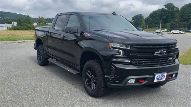 Used 2021 Chevrolet Silverado 1500 LT Trail Boss with VIN 1GCPYFED8MZ382995 for sale in White River Junction, VT