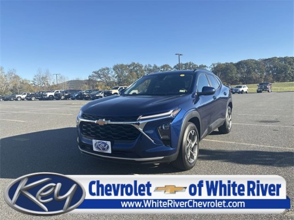 Used 2024 Chevrolet Trax LT SUV