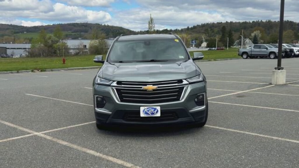 Used 2023 Chevrolet Traverse LT Leather SUV
