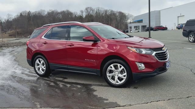 Used 2020 Chevrolet Equinox LT with VIN 3GNAXVEX0LS617051 for sale in Hartford, VT
