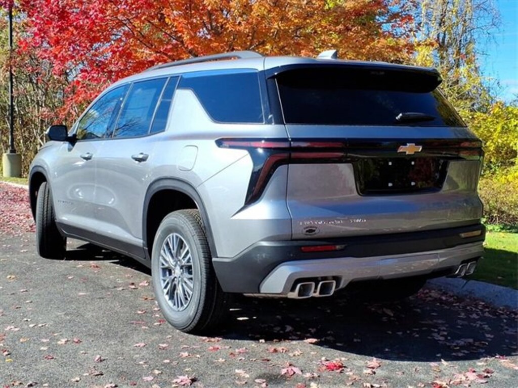 New 2026 Chevrolet Traverse LT SUV