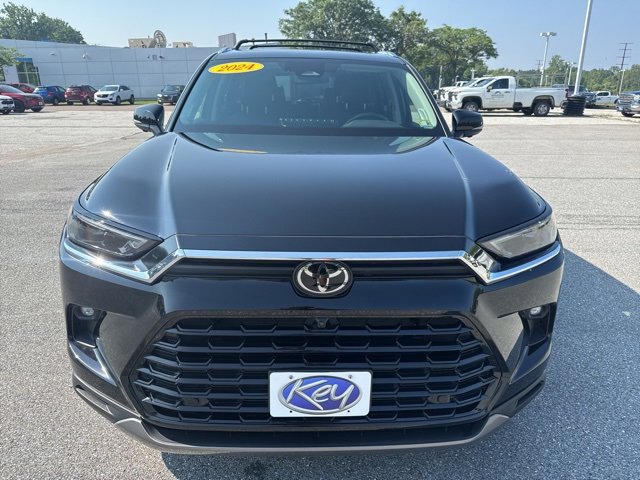 2024 Toyota Grand Highlander Limited photo 2