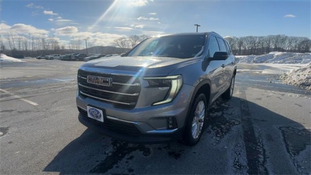 Used 2024 GMC Acadia Elevation SUV