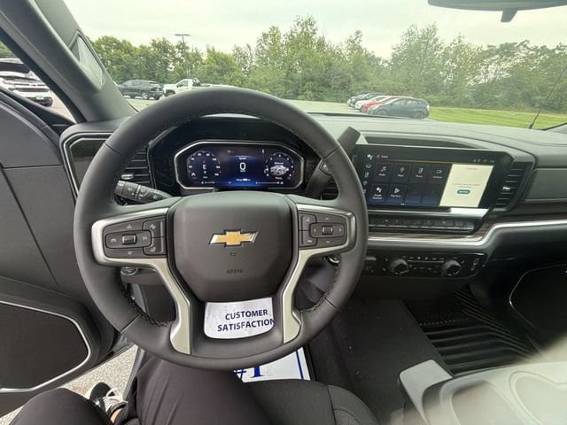 2026 Chevrolet Silverado 1500 LT - Photo 10