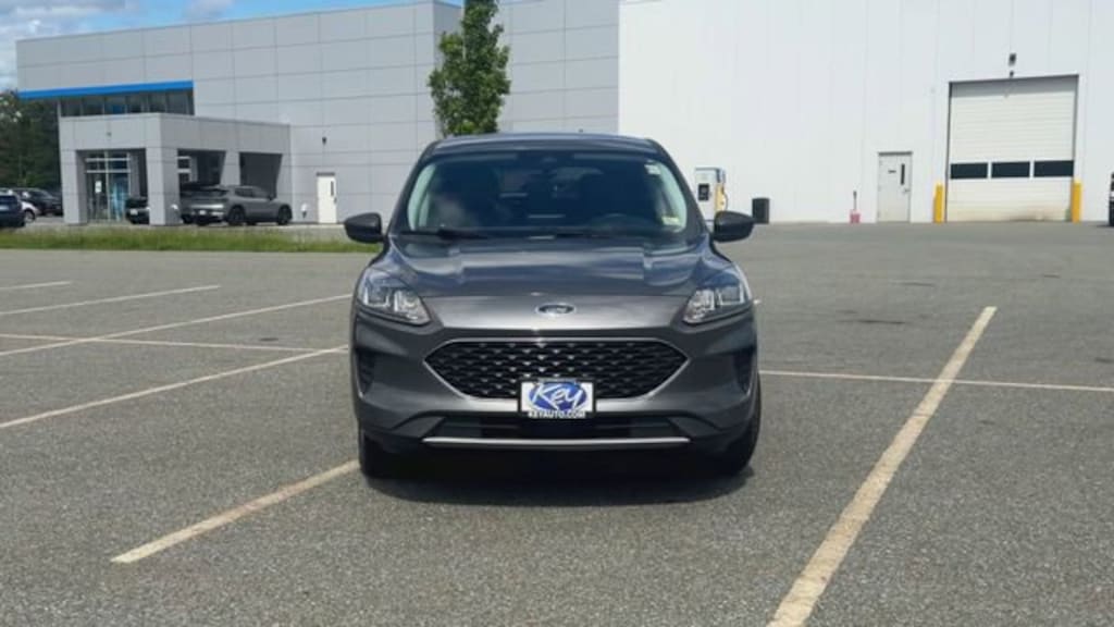 Used 2022 Ford Escape SE