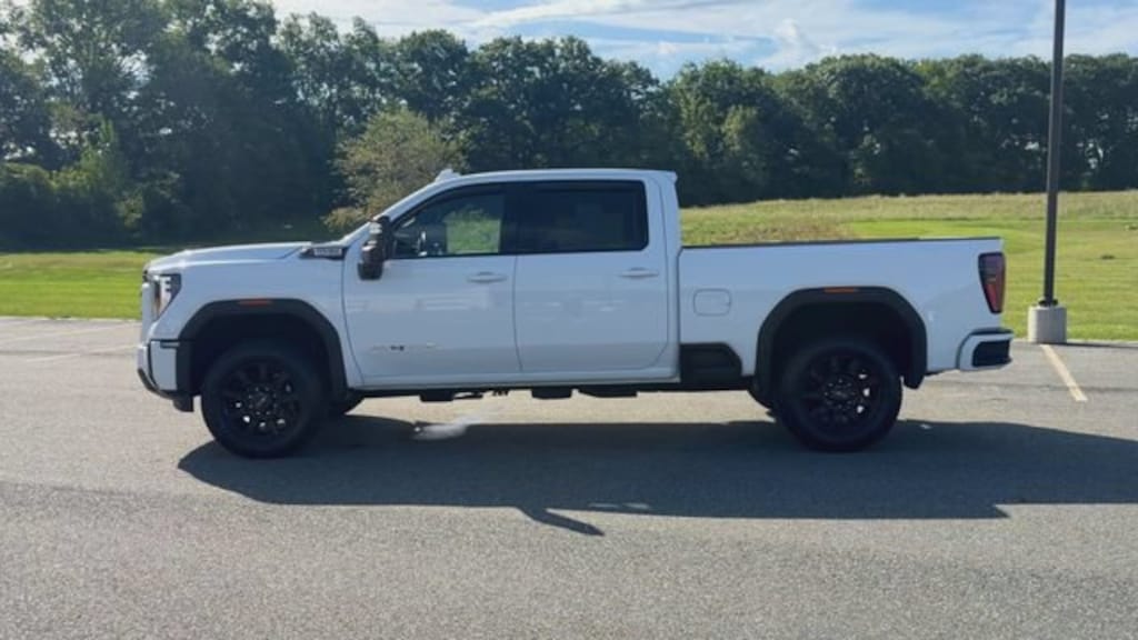 Used 2025 GMC Sierra 2500 HD AT4 Truck