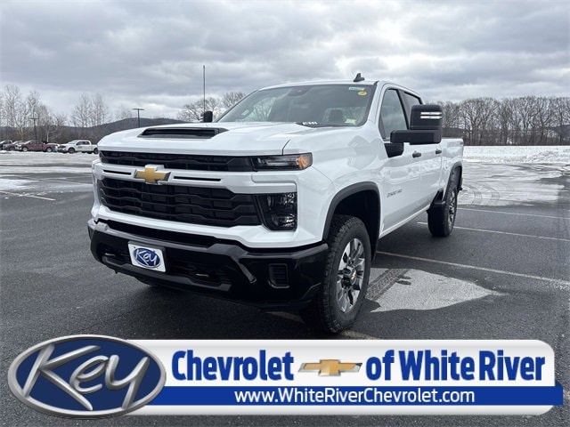 2026 Chevrolet Silverado 2500HD Custom's photo