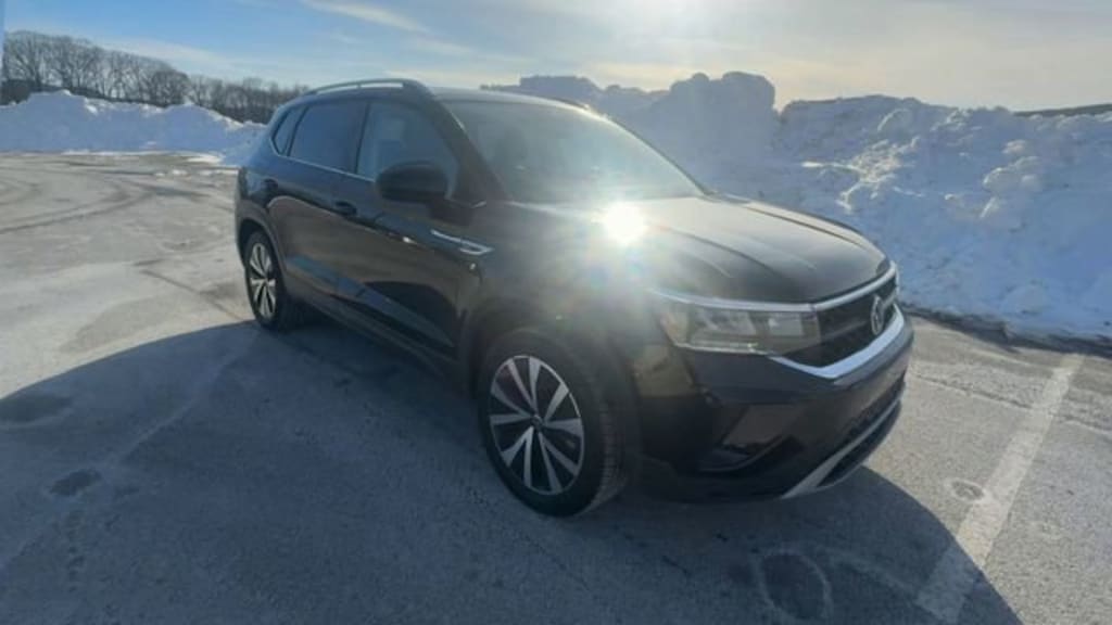 Used 2022 Volkswagen Taos 1.5T SE SUV